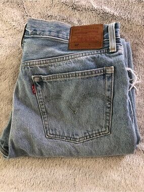 Levi's Women's Light Blue Denim Jeans